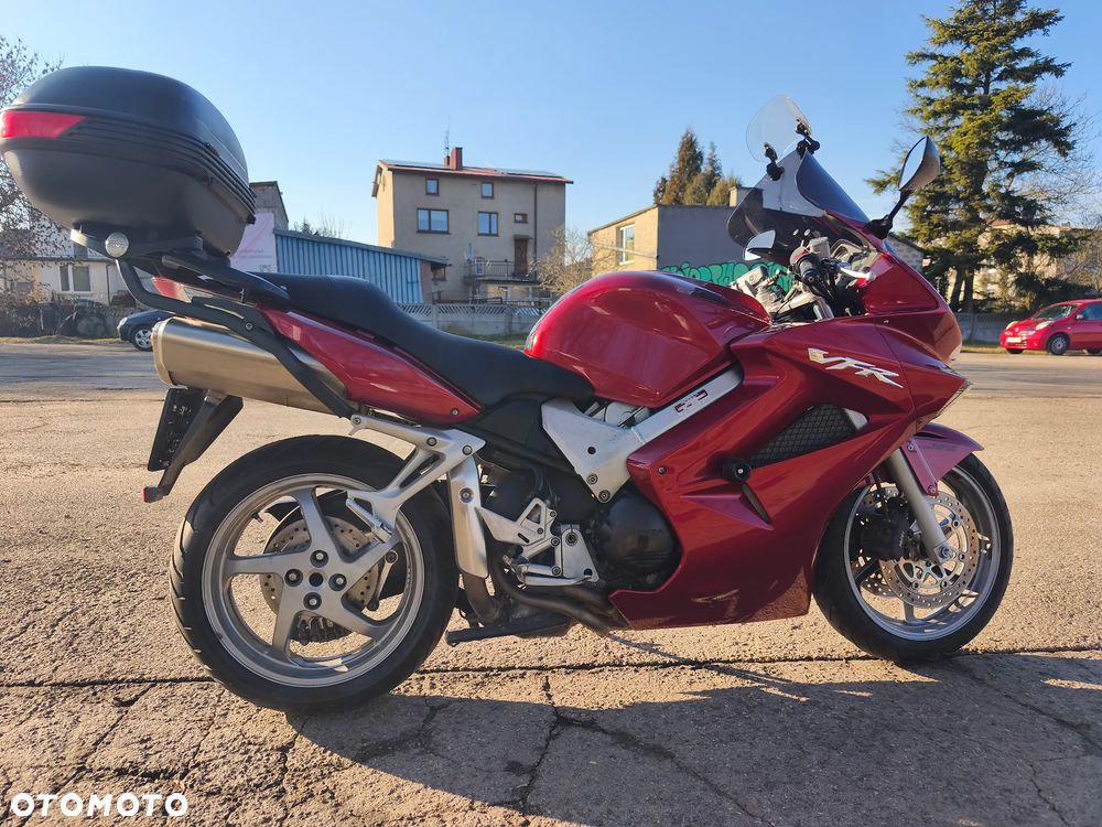 Honda VFR - 1