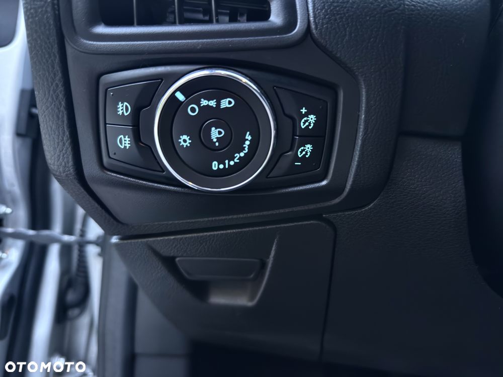 Ford Focus 1.0 EcoBoost Trend - 23