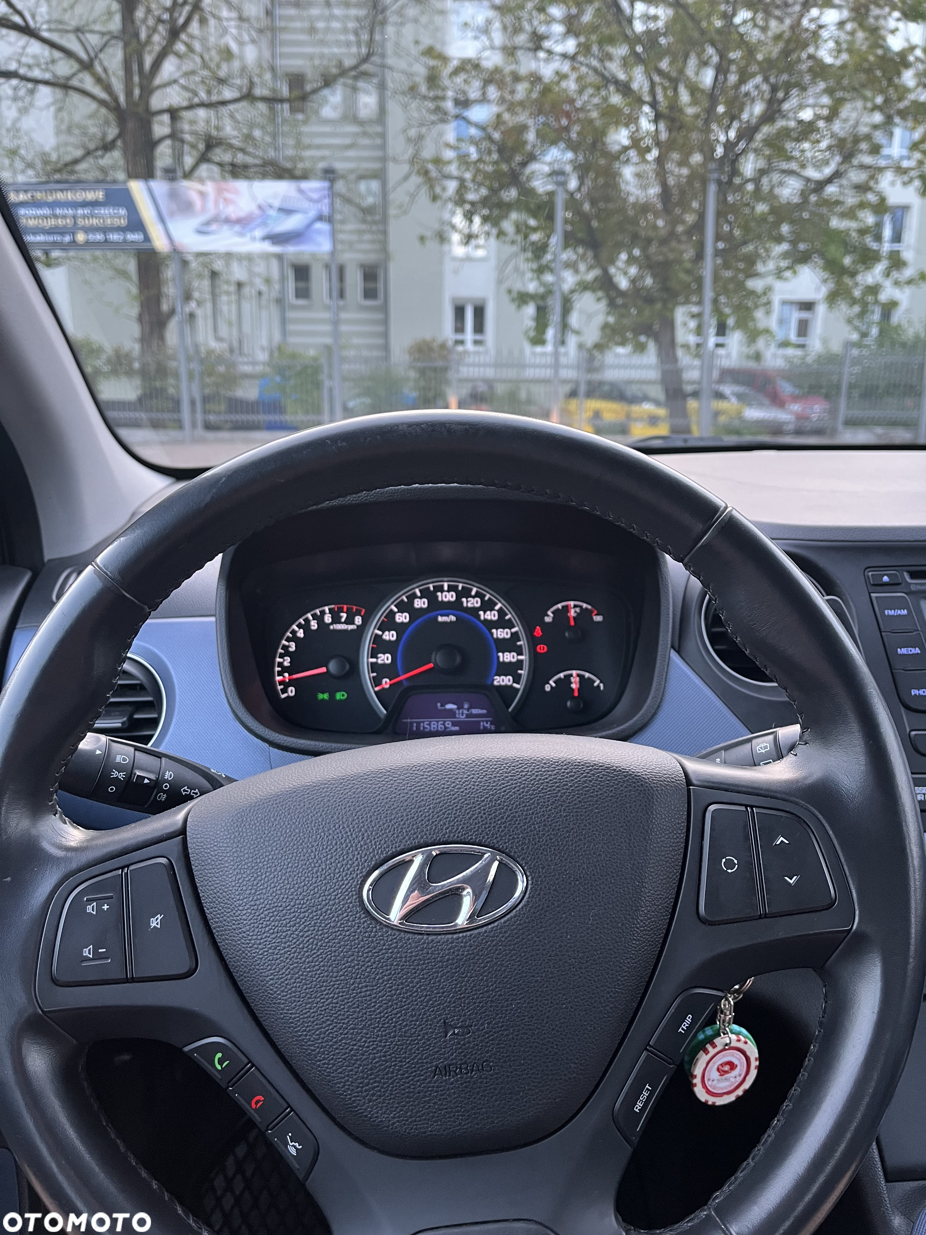 Hyundai i10 1.0 - 14