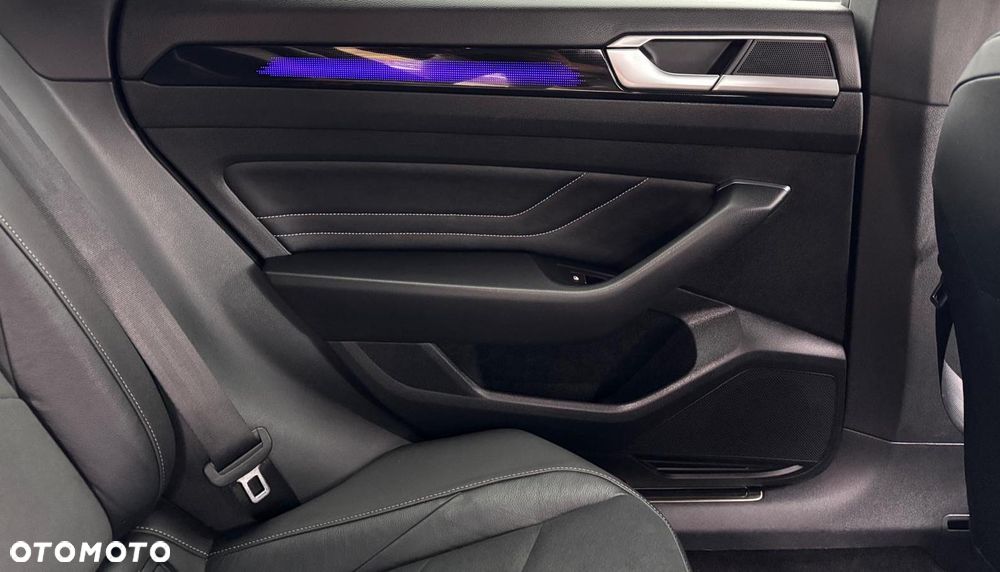 Volkswagen Arteon 2.0 TDI R-Line DSG - 36