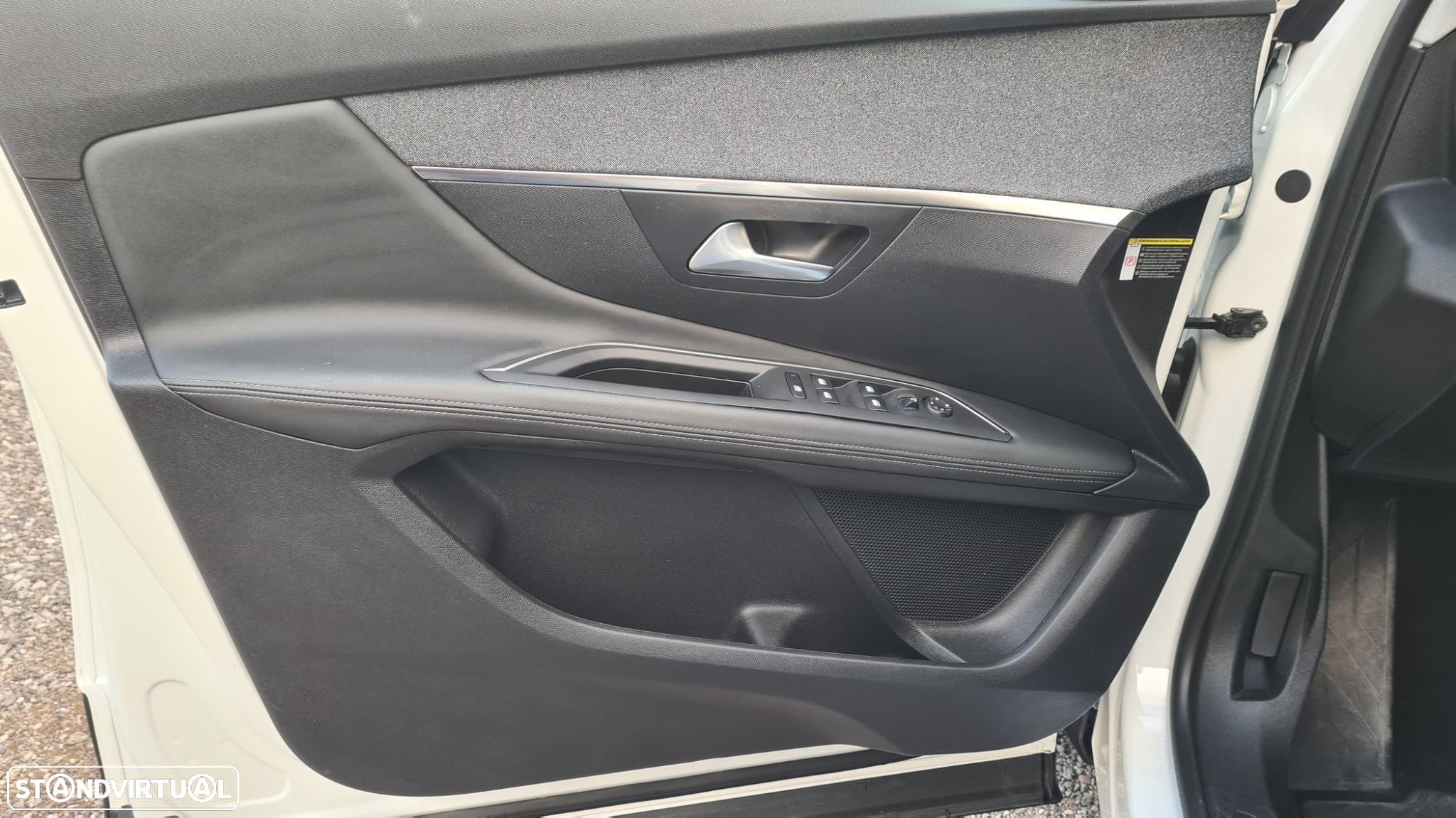 Peugeot 3008 1.5 BlueHDi Allure EAT8 - 7