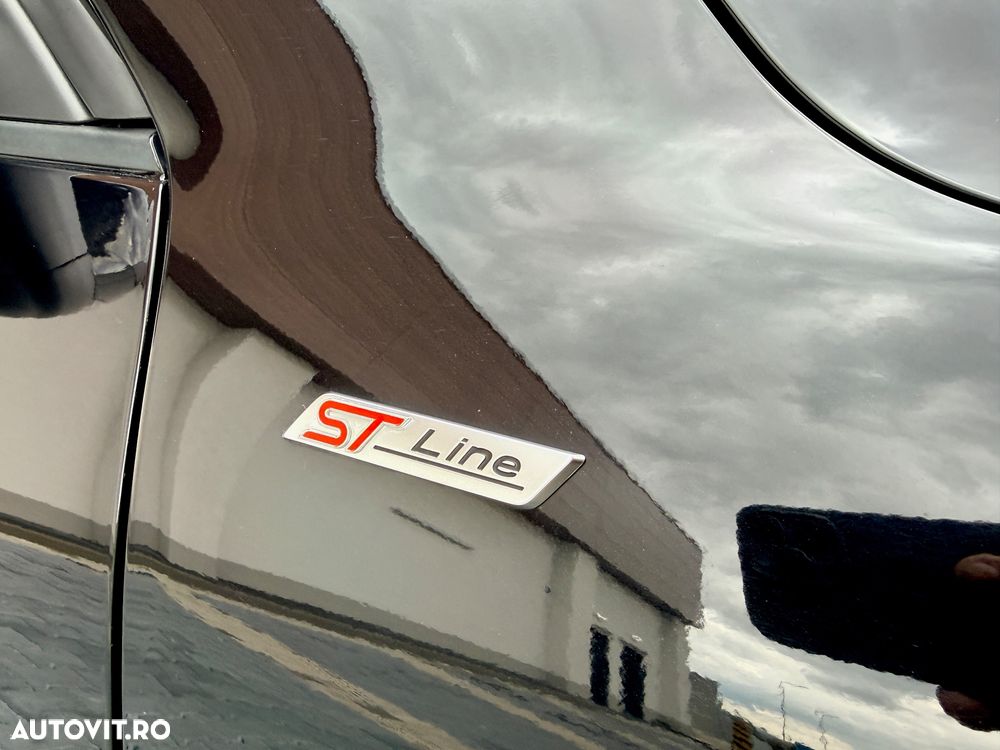 Ford Kuga 2.5 Duratec FHEV ST-LINE - 16