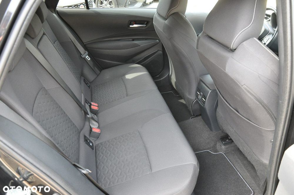 Toyota Corolla - 11