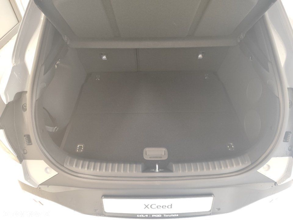 Kia XCeed - 25