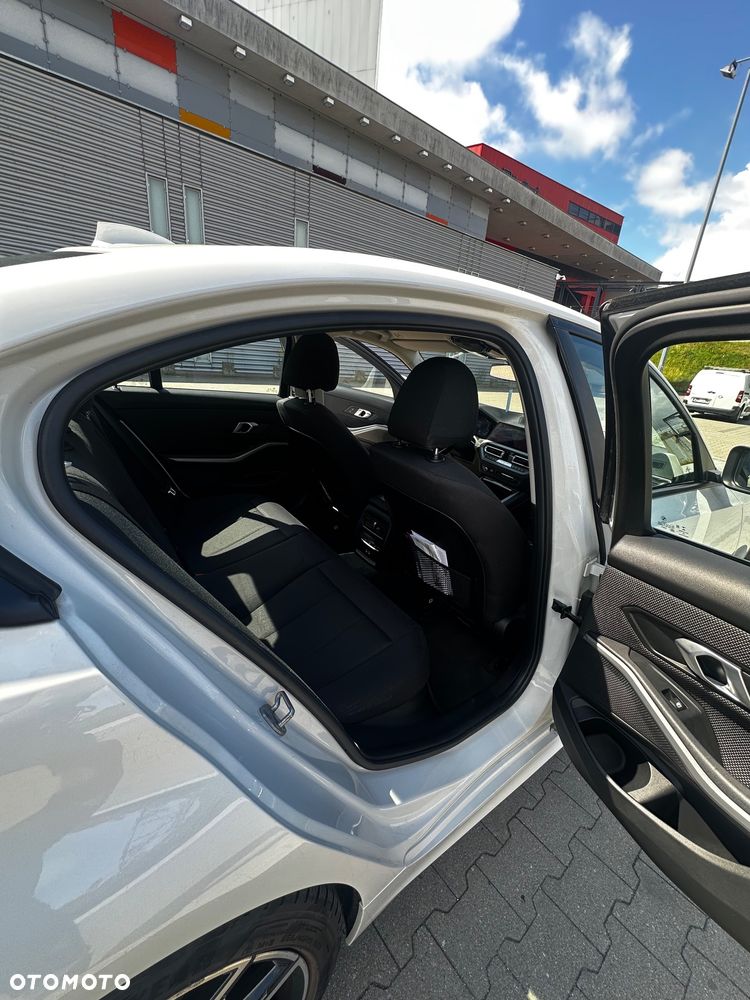 BMW Seria 3 - 10