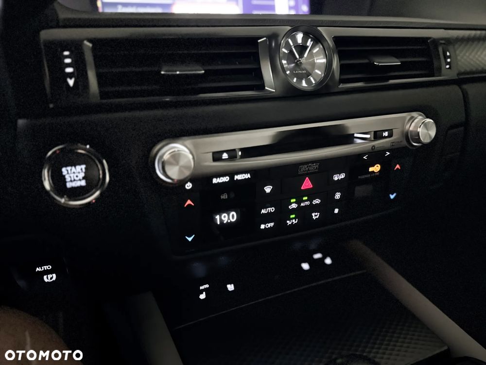 Lexus GS F - 30