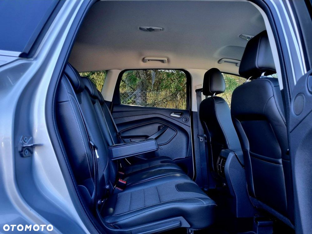 Ford Kuga 2.0 TDCi FWD Titanium - 12