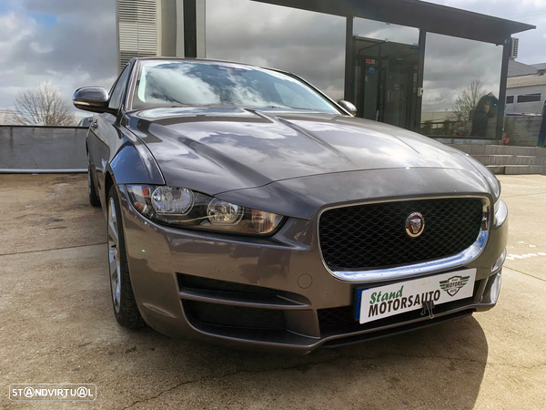 Jaguar XE 2.0 D Prestige Aut.