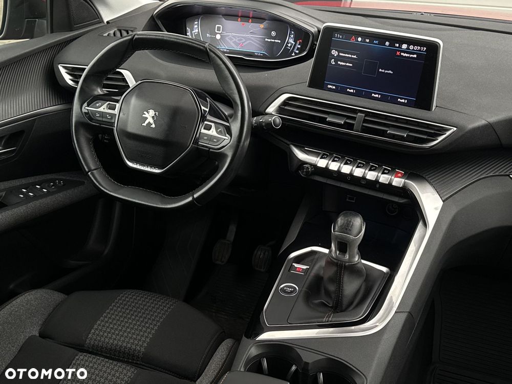 Peugeot 3008 1.2 PureTech Allure S&S - 14