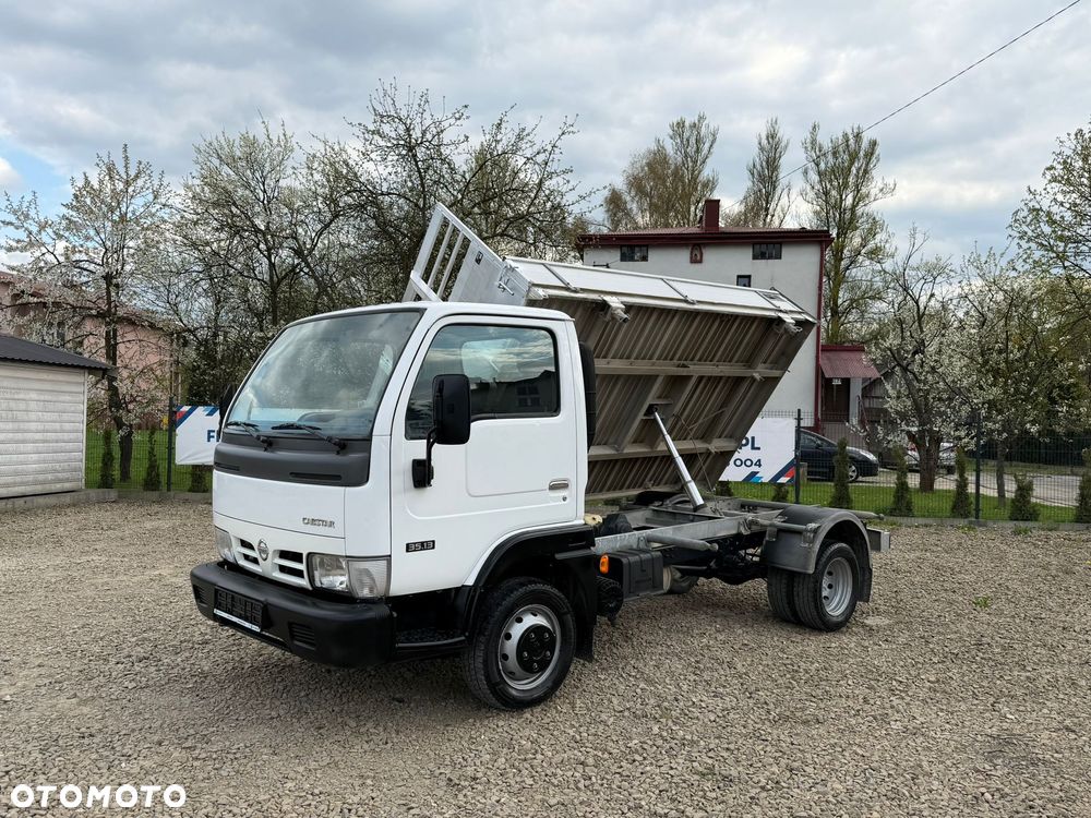Nissan CABSTAR Kiper Wywrotka IGŁA - 18