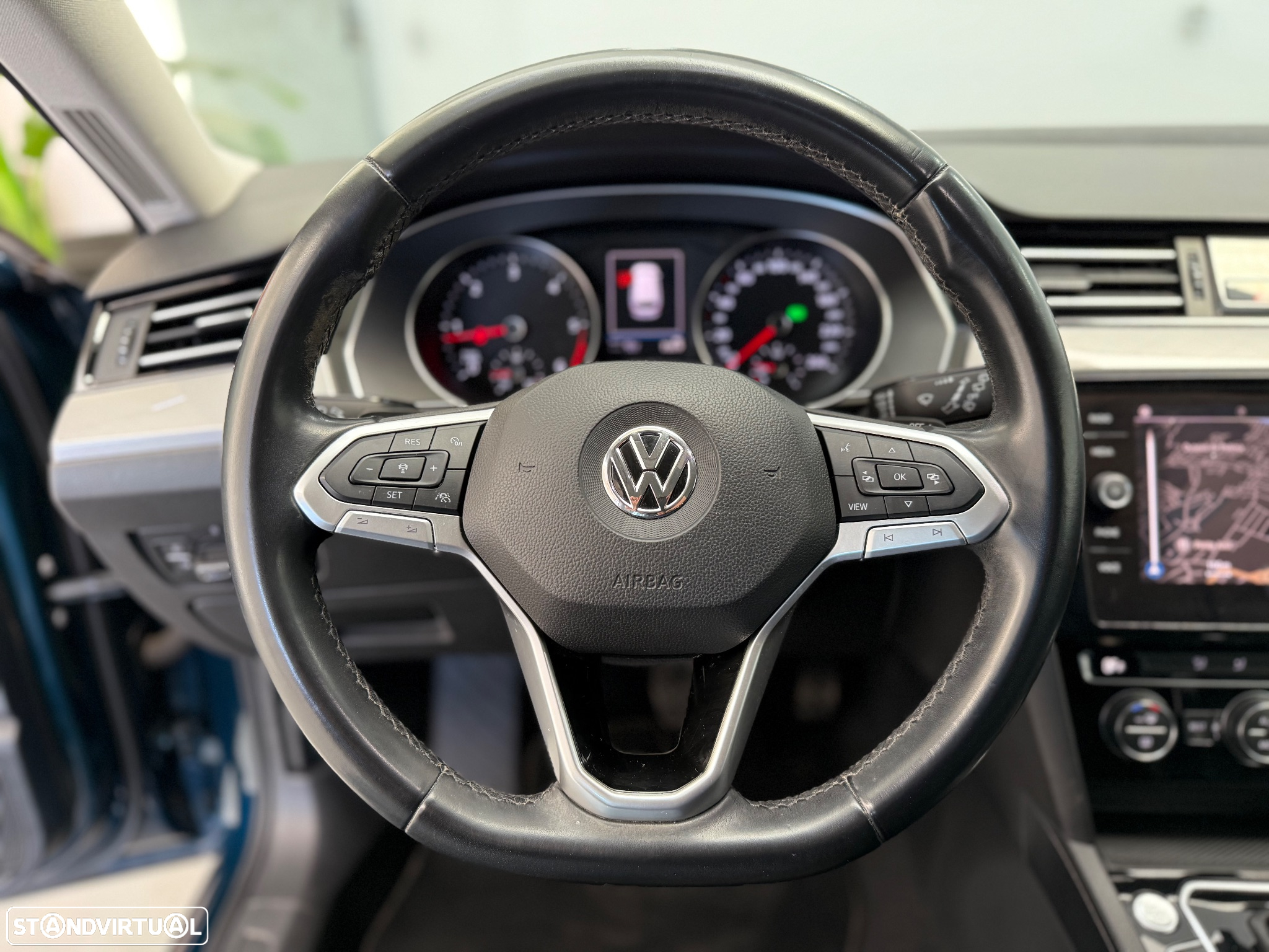 VW Passat Variant 1.6 TDI Confortline DSG - 11
