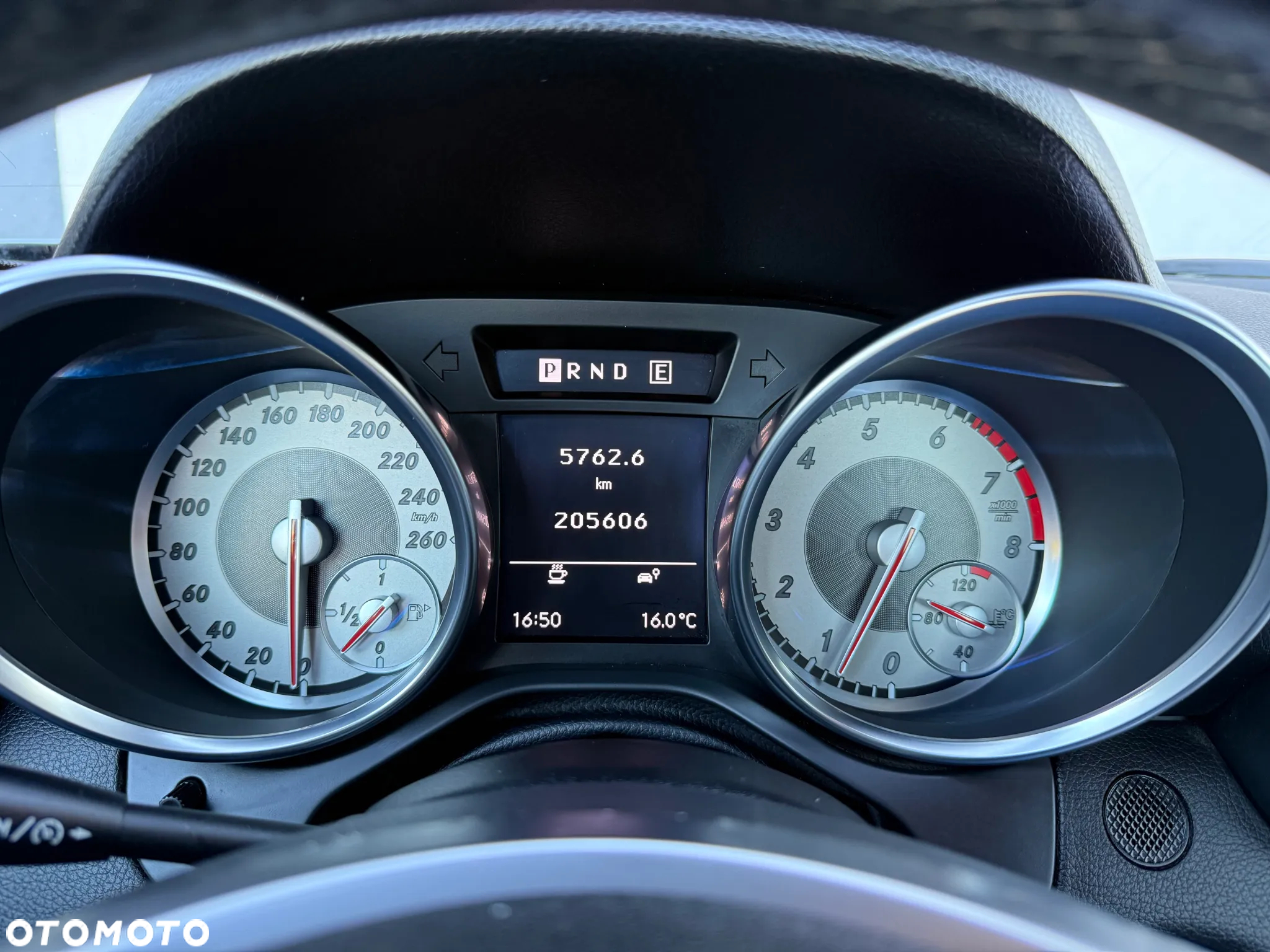 Mercedes-Benz SLK 250 (BlueEFFICIENCY) 7G-TRONIC - 11