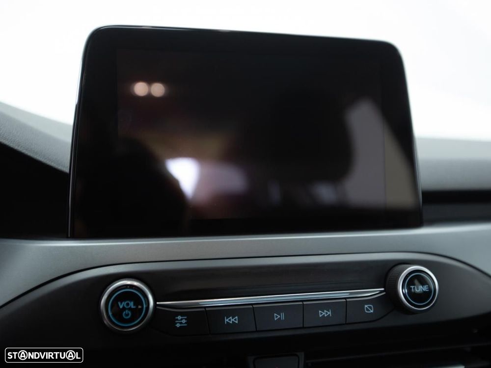 Ford Focus 1.5 TDCi ECOBlue Connected - 19