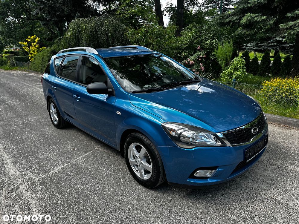 Kia Ceed 1.4 CVVT Dream-Team Edition