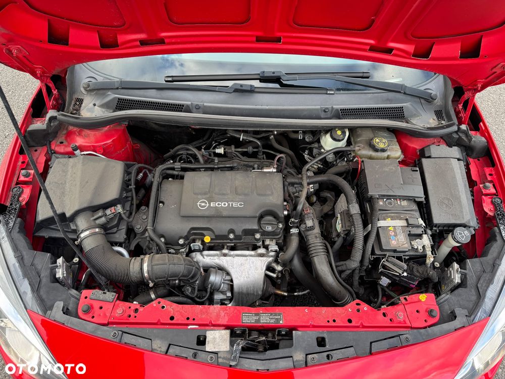 Opel Astra IV GTC 1.4 T Sport - 18