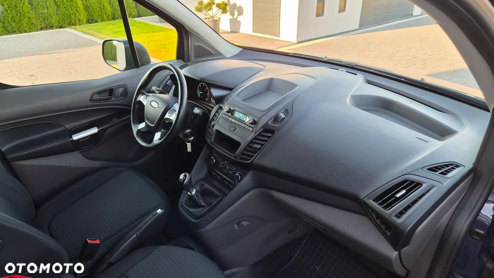 Ford Transit Connect - 11