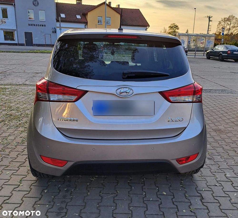 Hyundai ix20 1.6 Premium - 2