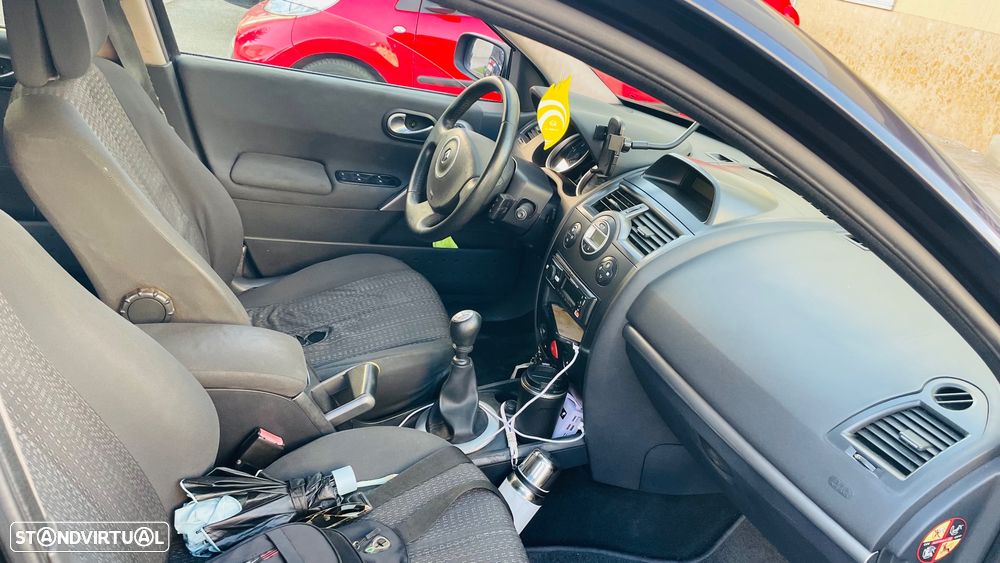Renault Mégane Break 1.5 dCi Authentique - 8