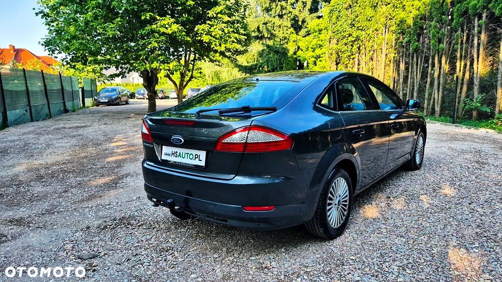 Ford Mondeo 2.0 Ghia X100 / X - 15