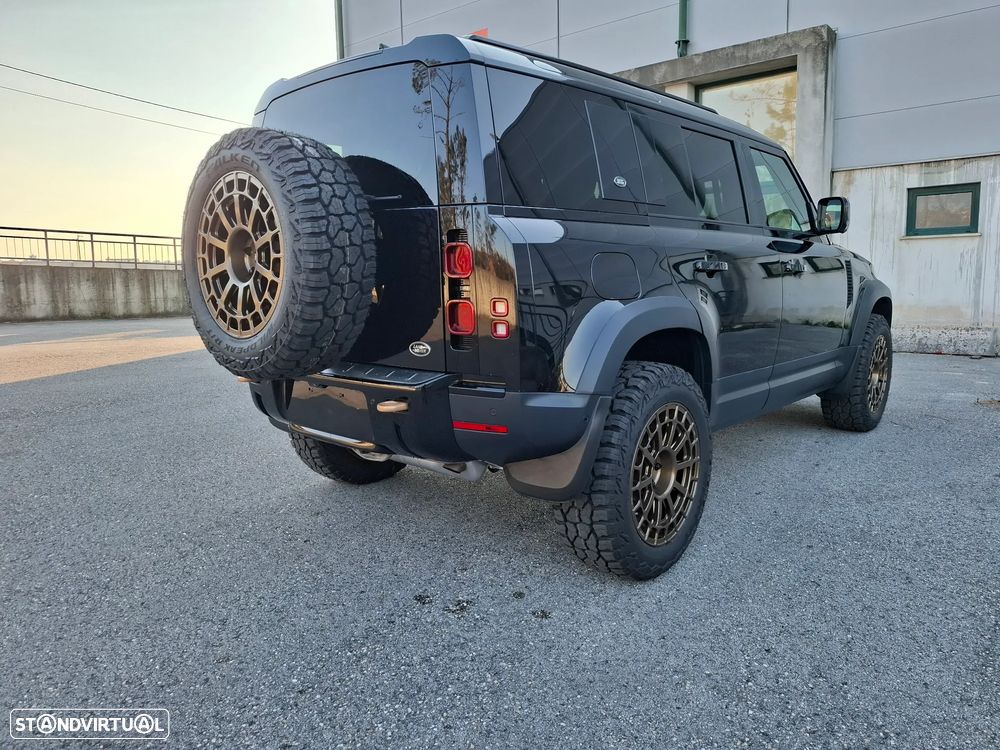 Land Rover Defender 3.0 I6 110 AWD X-Dynamic S - 4