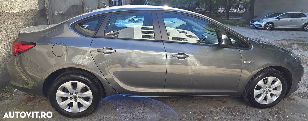 Opel Astra 1.4 Turbo ECOTEC Enjoy - 8