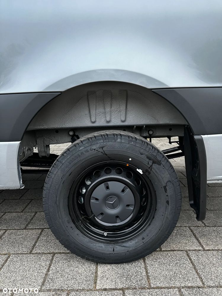 Mercedes-Benz Sprinter - 36