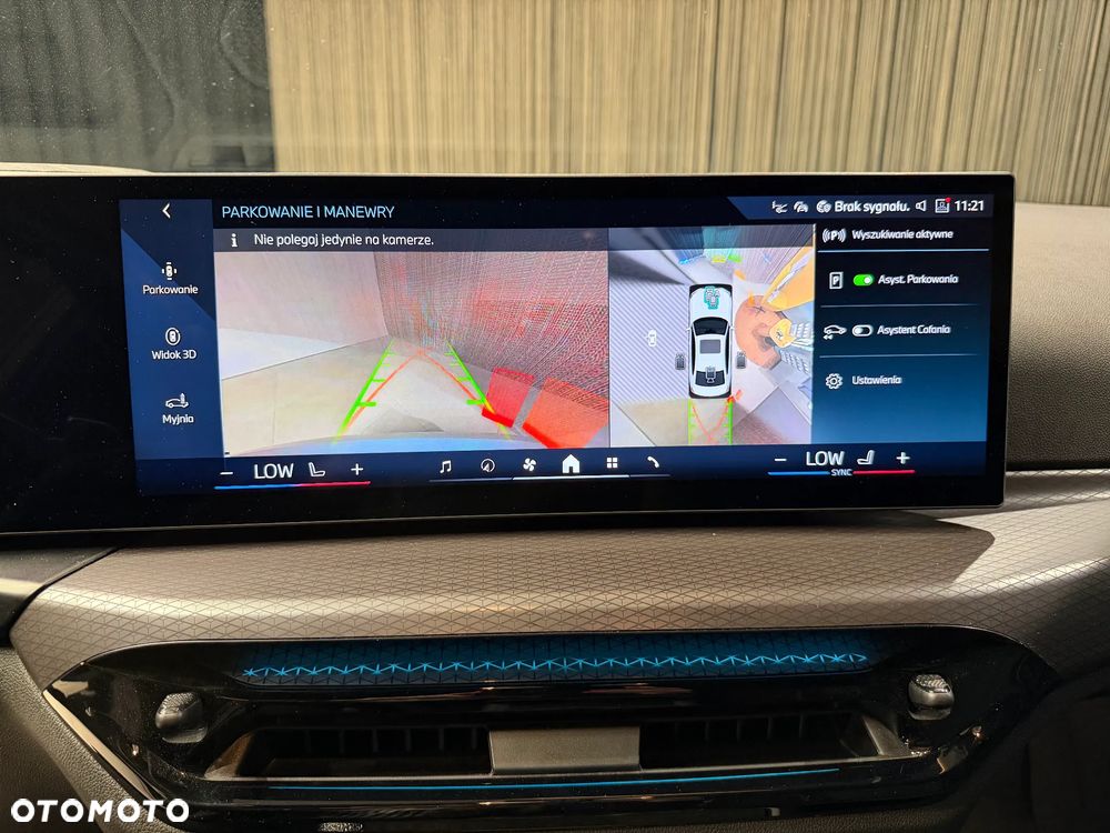 BMW Seria 3 330e xDrive M Sport sport - 12