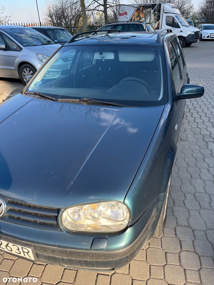 Volkswagen Golf - 10