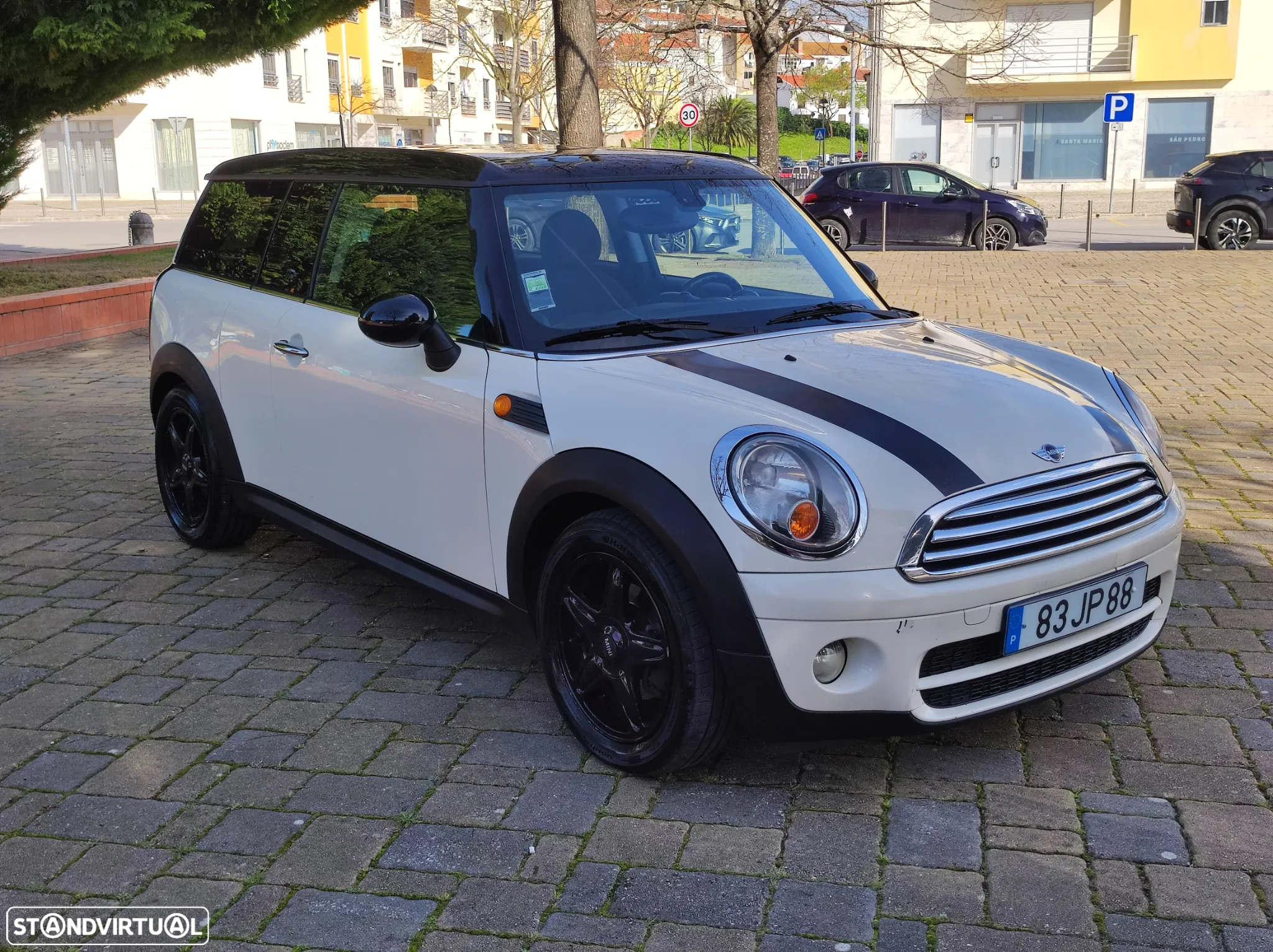 MINI Clubman Cooper D - 3