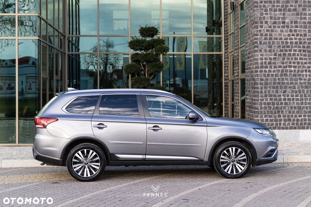Mitsubishi Outlander - 15