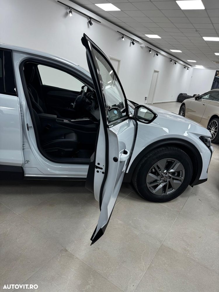 Peugeot 408 1.2L 136 e-DSC6 MHEV Allure - 17