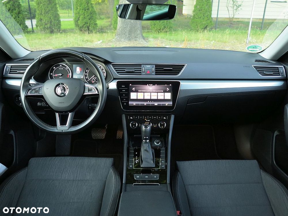 Skoda Superb 2.0 TDI DSG Ambition - 10
