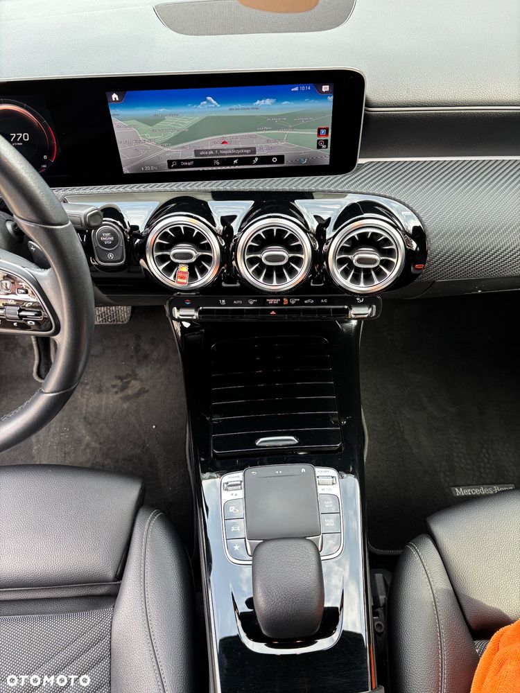 Mercedes-Benz Klasa A 180 Edition 1 7G-DCT - 24