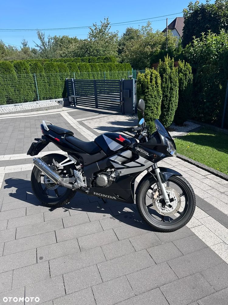 Honda CBR - 1