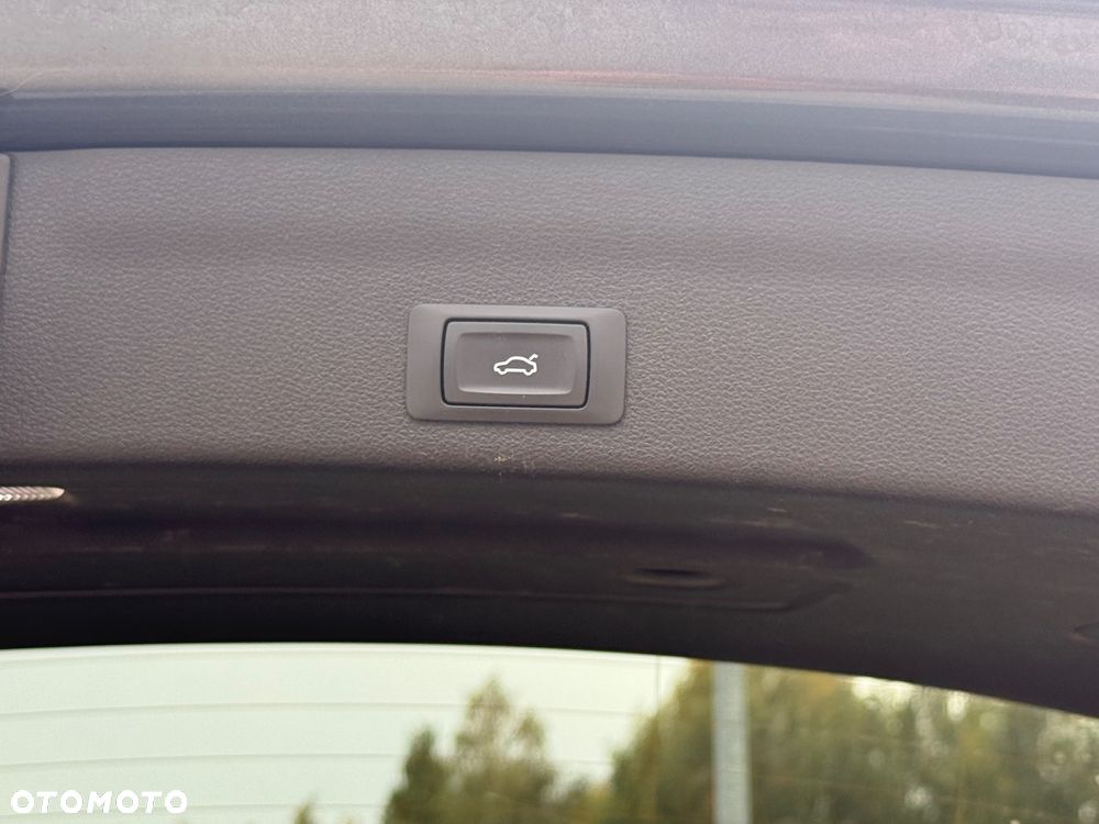 Audi A6 Avant 55 TFSI e quattro S tronic S line - 10