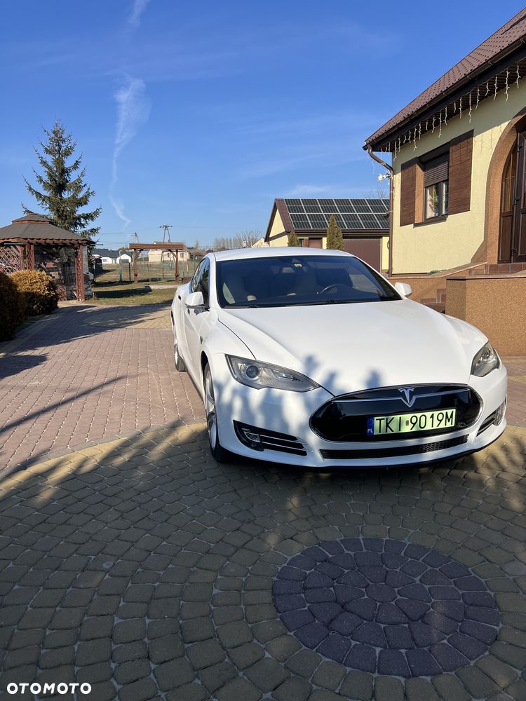 Tesla Model S 70 D - 3