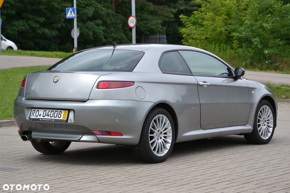 Alfa Romeo GT - 3
