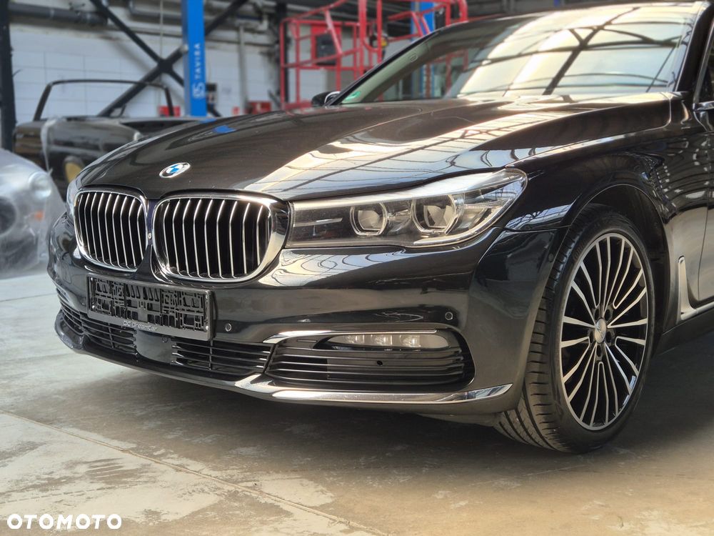BMW Seria 7 - 16