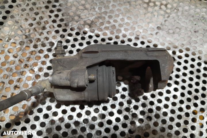 Etrier fata dreapta Volkswagen VW Golf 5 [2003 - 2009] GT hatchback 5 - 2