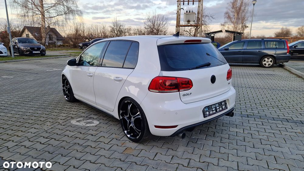 Volkswagen Golf 2.0 TSI GTI - 8