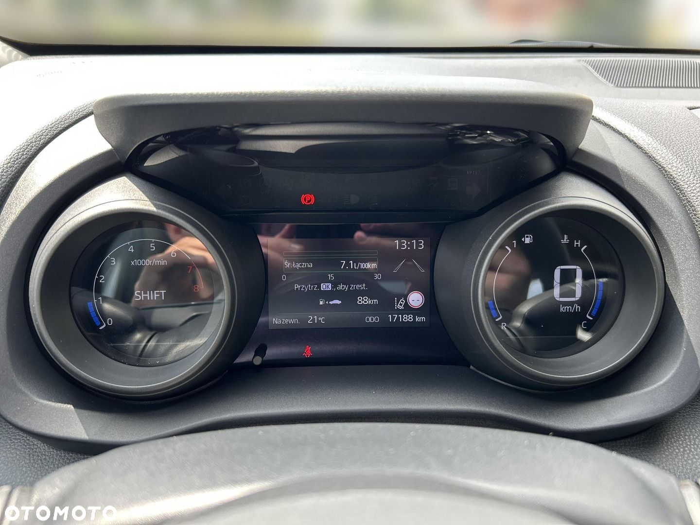 Toyota Yaris Cross - 18