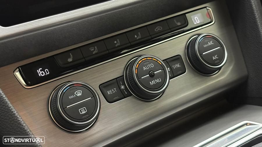 VW Passat Variant 1.6 TDI (BlueMotion ) DSG Trendline - 19