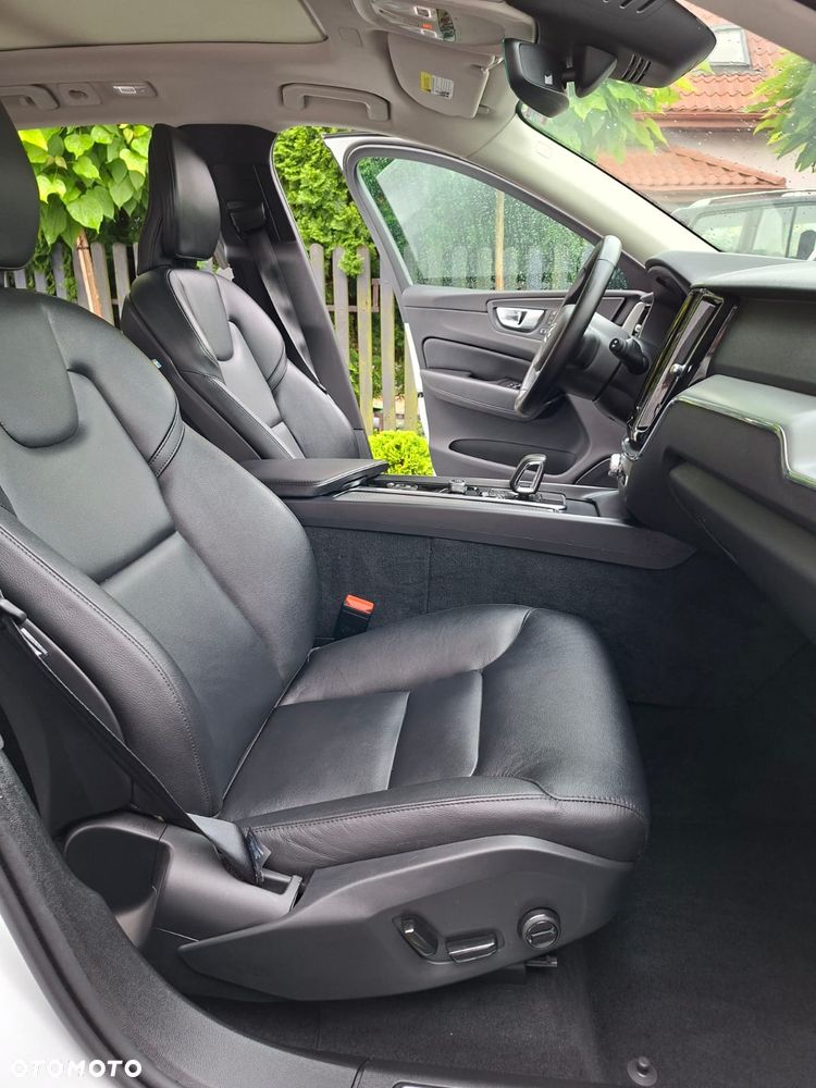 Volvo XC 60 - 24