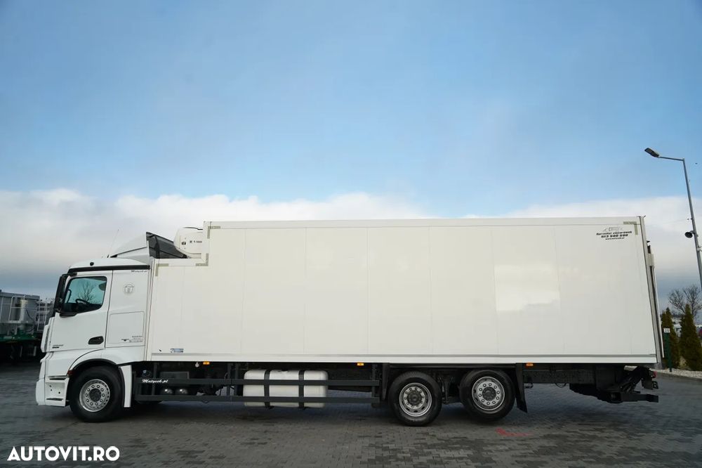 Mercedes-Benz ACTROS 2542 / 6X2 / FRIGIDER / SOLO / UNITATE THERMO KING T-1000R / RIDICARE / DIRECȚIE CU AX RIDICATIV / EURO 5 - 8