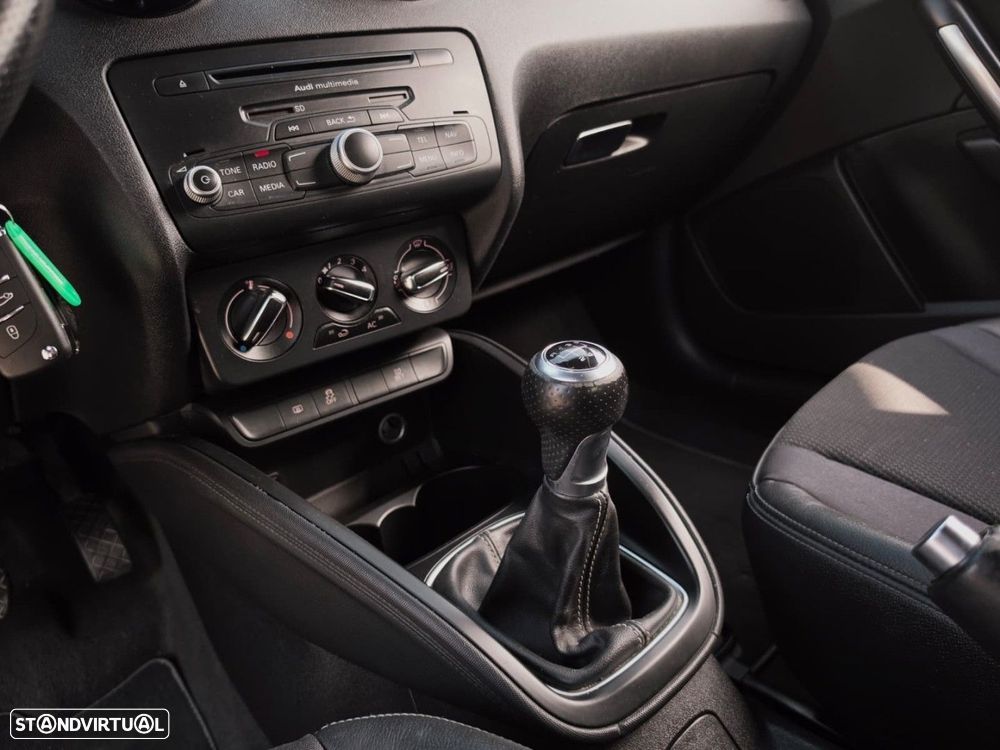 Audi A1 1.6 TDI S-line - 9