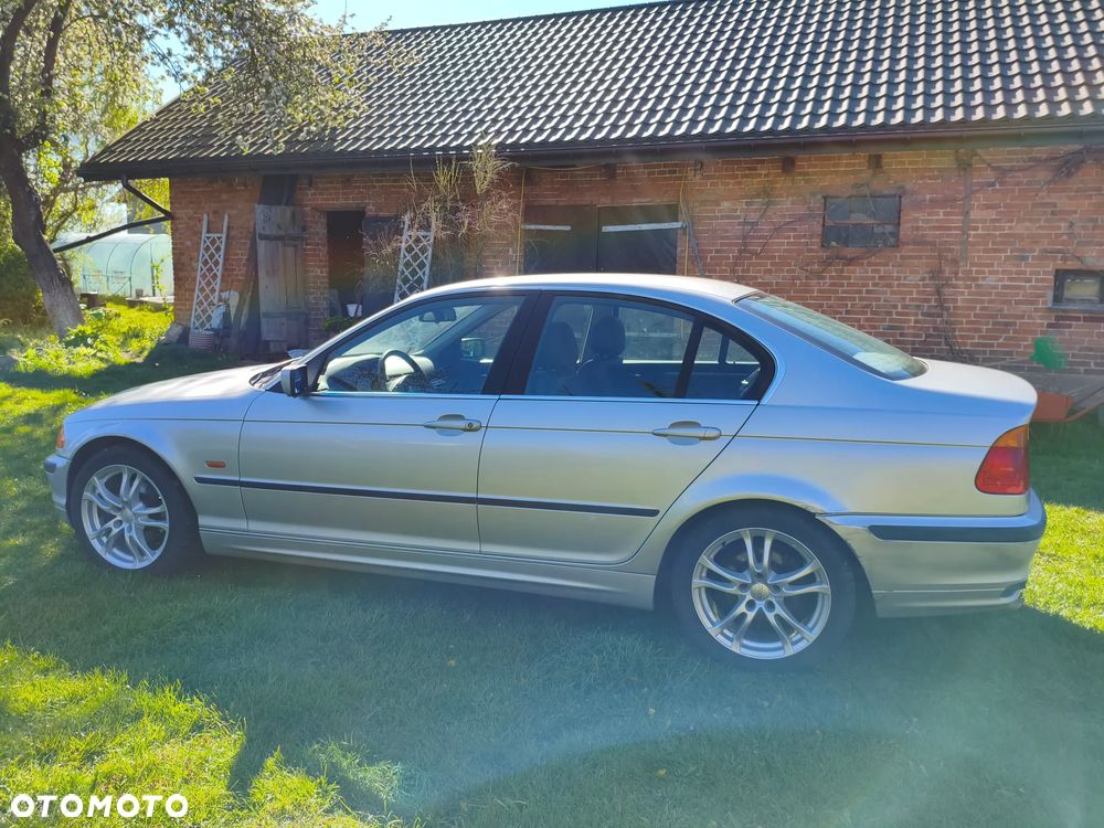BMW Seria 3 - 17