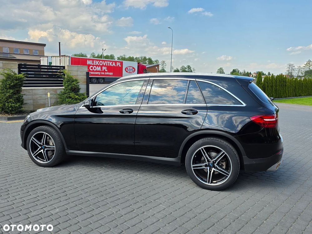 Mercedes-Benz GLC - 14