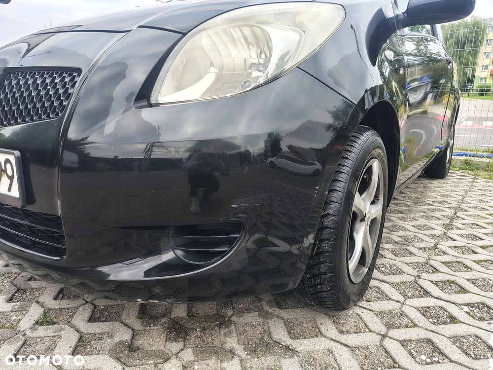 Toyota Yaris 1.0 Terra - 21