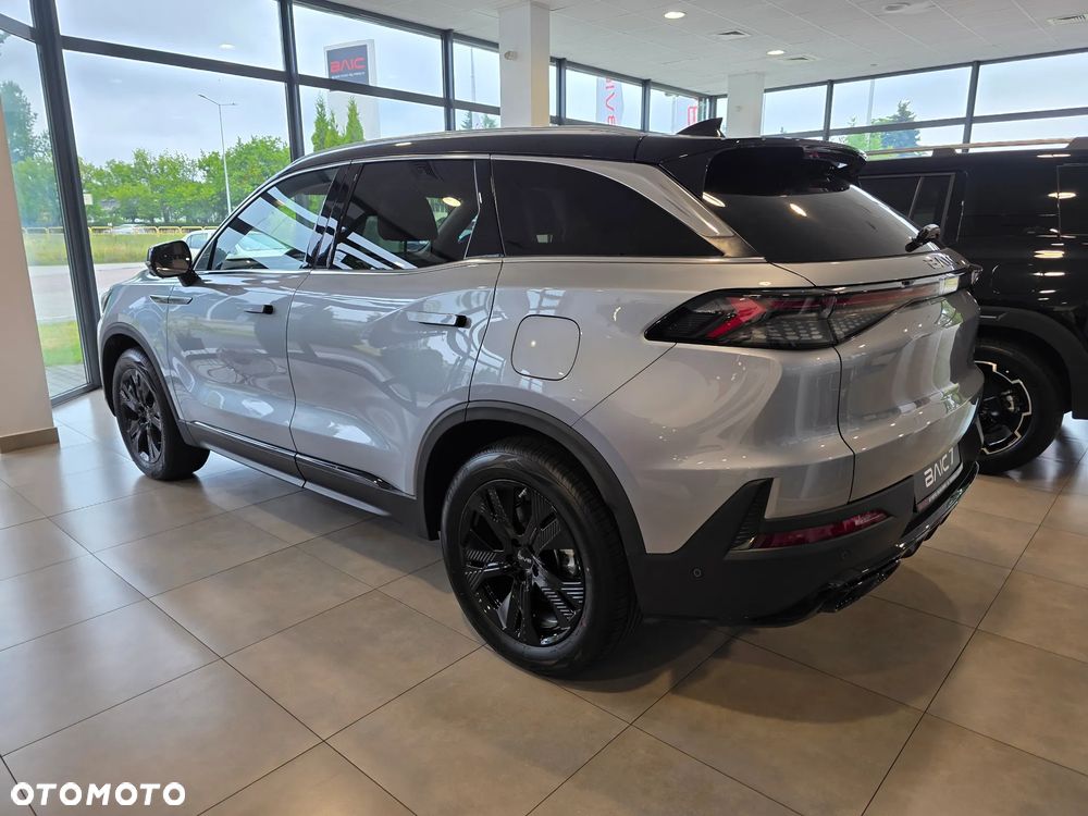 BAIC 7 1.5T Luxury Plus DCT - 6