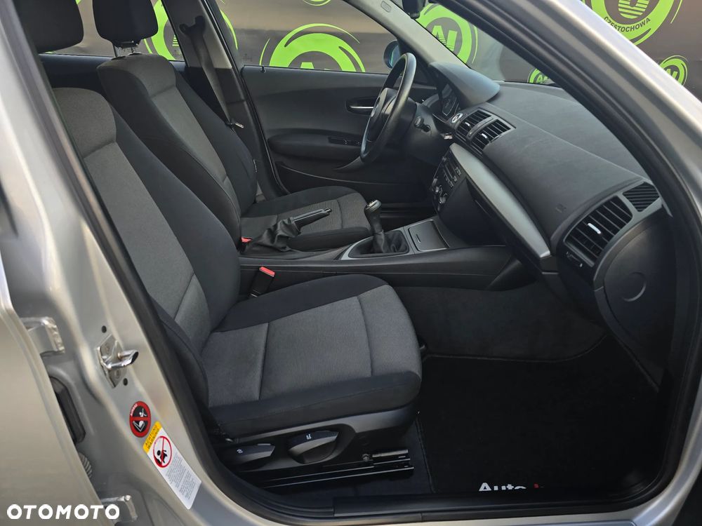 BMW Seria 1 116i - 11
